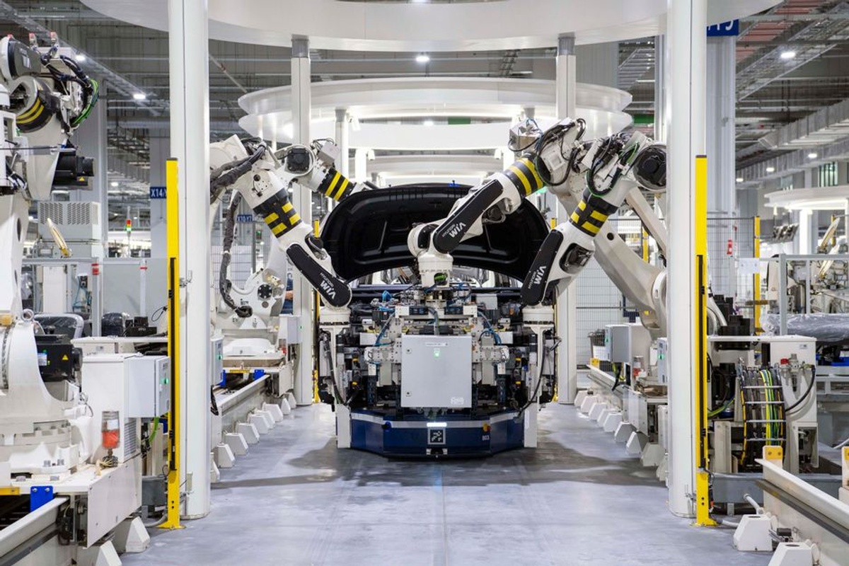 Foxconn compra parte de Mitsubishi para acelerar vehículos autónomos Foxconn compra parte de Mitsubishi para acelerar vehículos autónomos