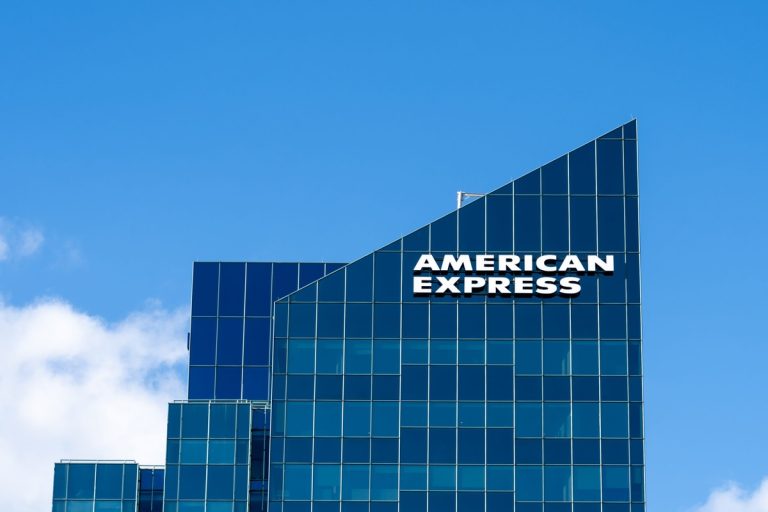 American Express lanza marco para verificar compras de agentes de IA - Fotografía destacada Infinitum Agencia