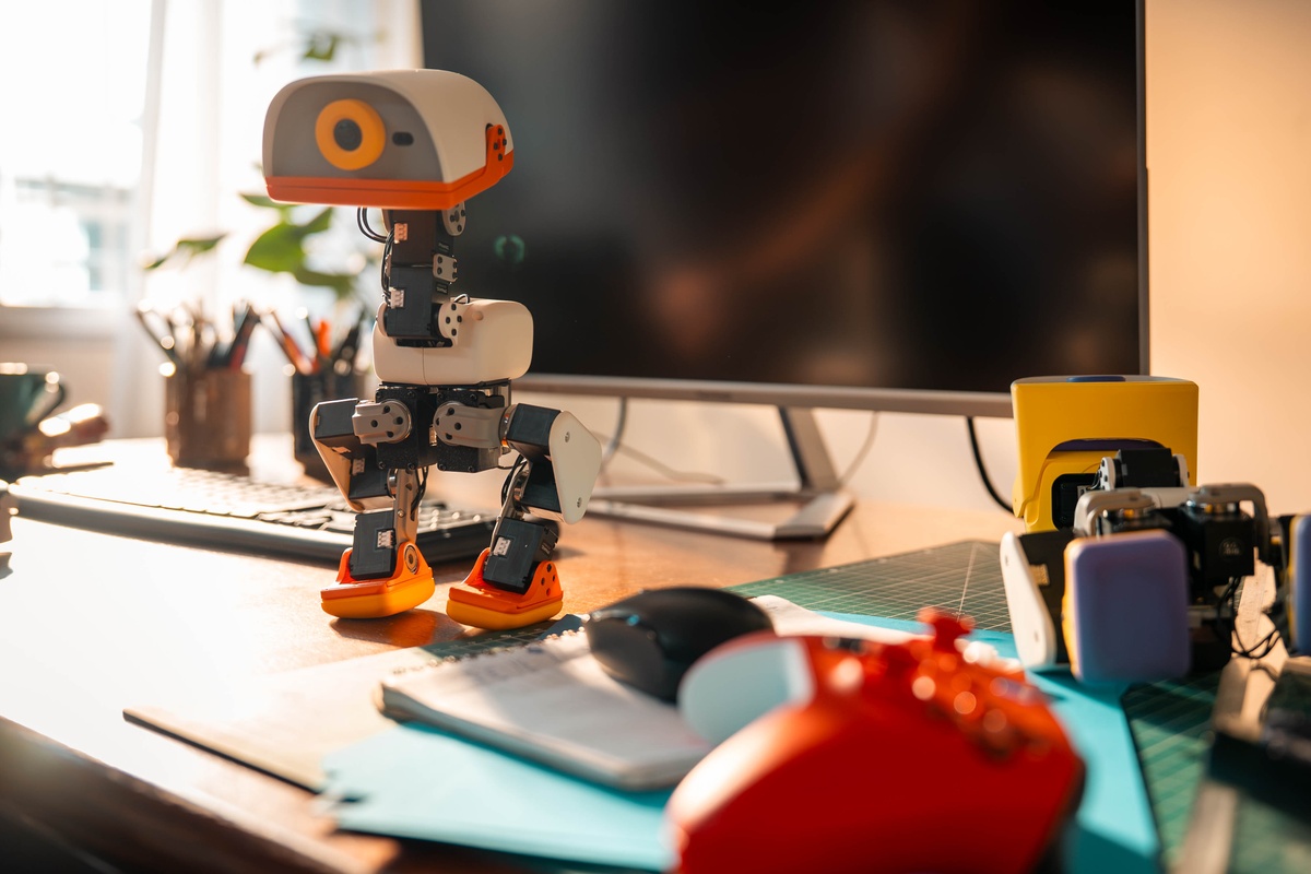 Ventas récord del robot de Nvidia impulsan a Hugging Face - Fotografía destacada Infinitum Agencia